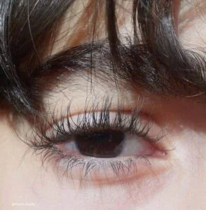 سيرو لتطويل وكثافة الرموش